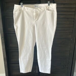 White Old Navy Pixie pant